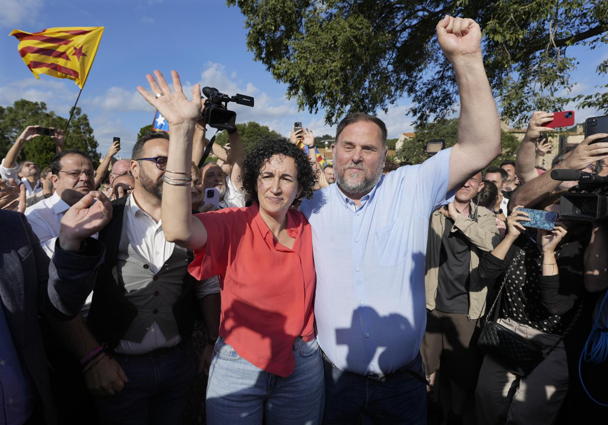 Marta Rovira y Oriol Junqueras, el 12 de julio, en España, tras cruzar la frontera después de casi siete años de que la número dos de ERC estuviera residiendo en Suiza para evitar la acción de la Justicia española