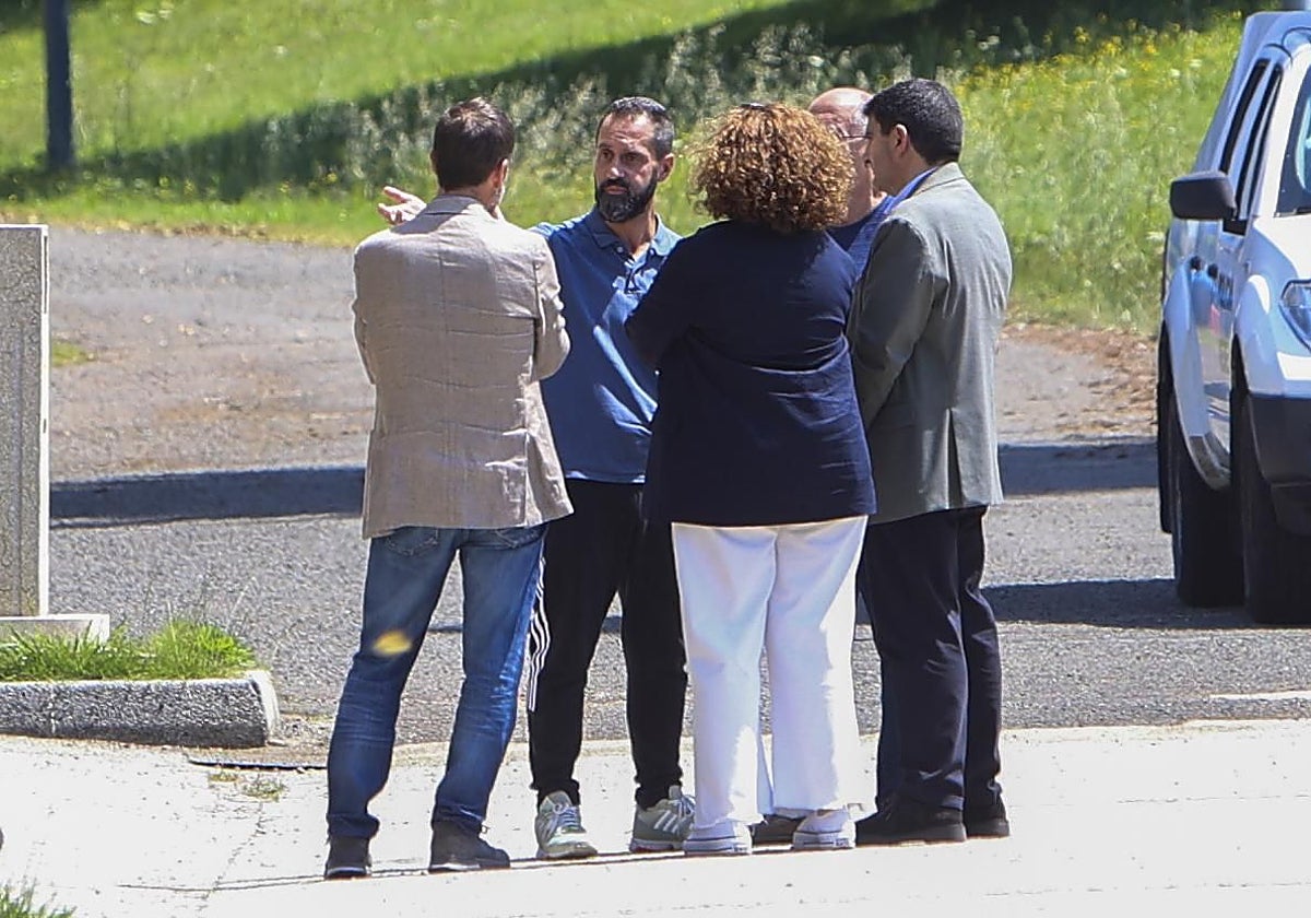 Los supervivientes del 'Argos Georgia' aterrizaron en Santiago procedentes de Malvinas