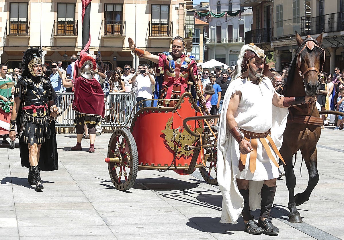 Desfile de astures y romanos en Astorga