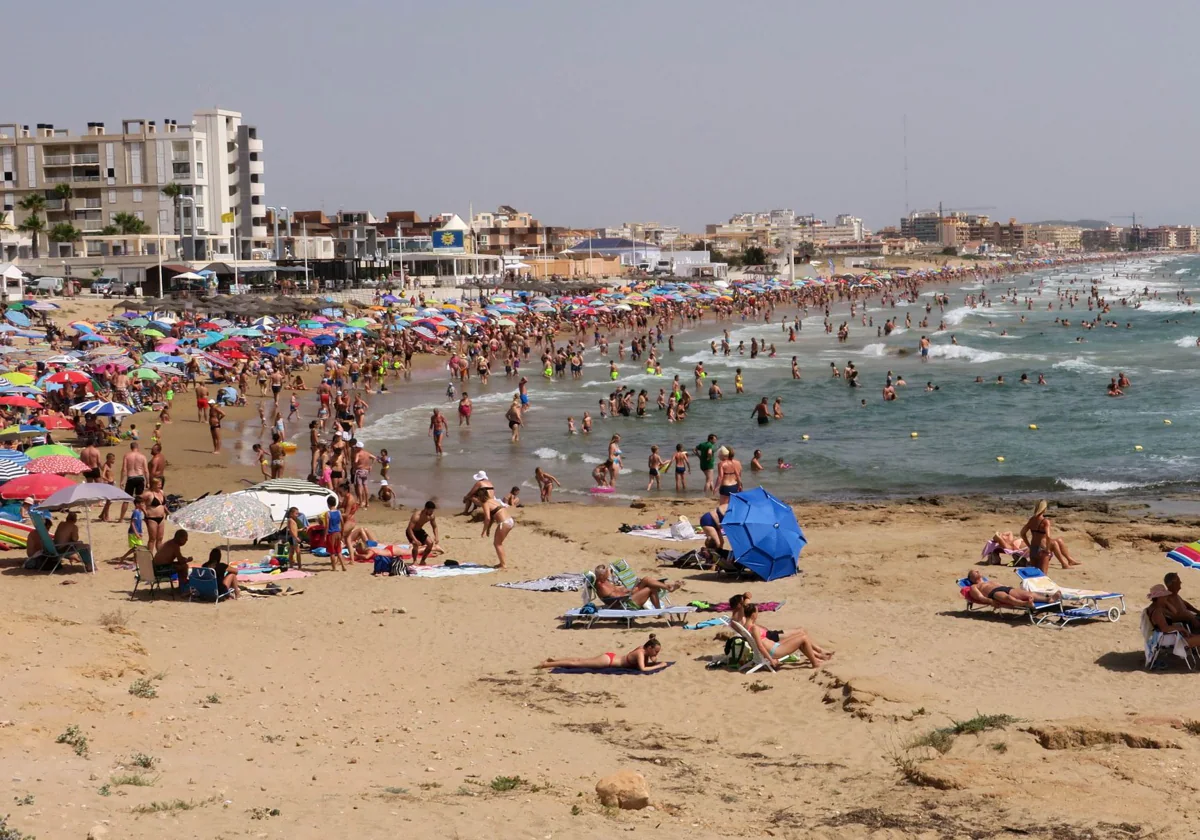 Dos personas mueren ahogadas en las playas de Alicante en menos de 24 horas