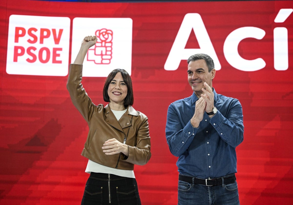 Imagen de archivo de la ministra de Ciencia y secretaria general del PSPV, Diana Morant, y el presidente del Gobierno y líder del PSOE, Pedro Sánchez