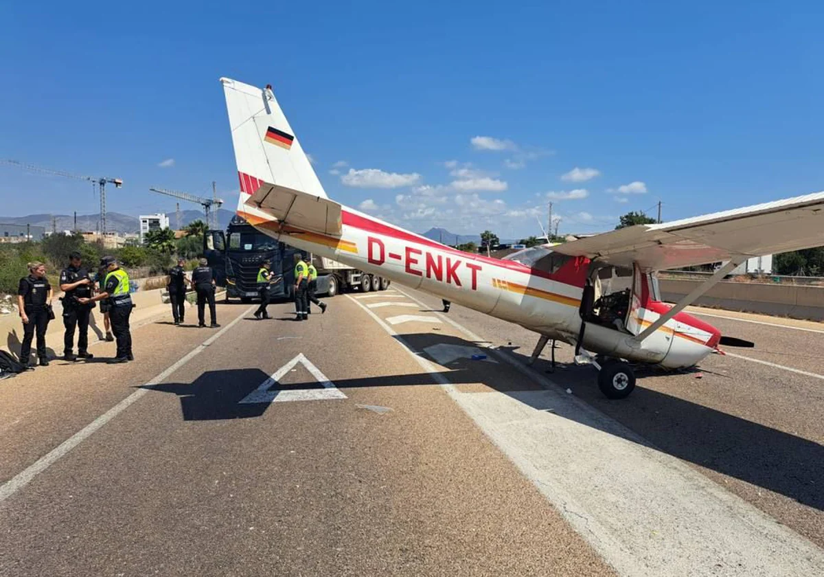 Imagen de la avioneta siniestrada este viernes en Castellón