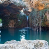 El desconocido paraje de Murcia con pozas de agua turquesa y cascada: dónde está y cómo llegar