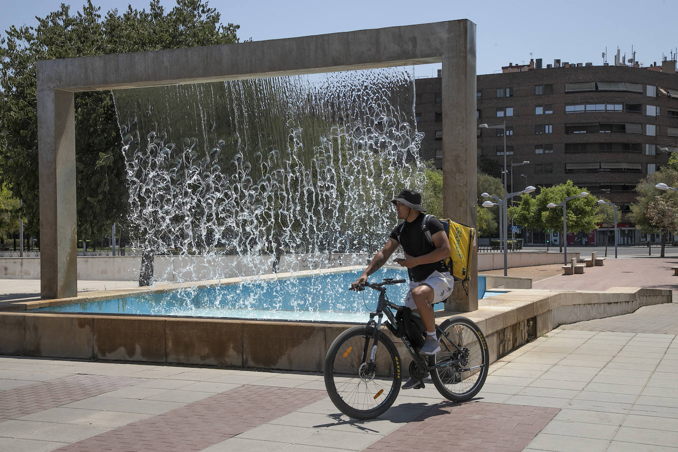 Fotos: El prolongado calor sacude Córdoba este domingo