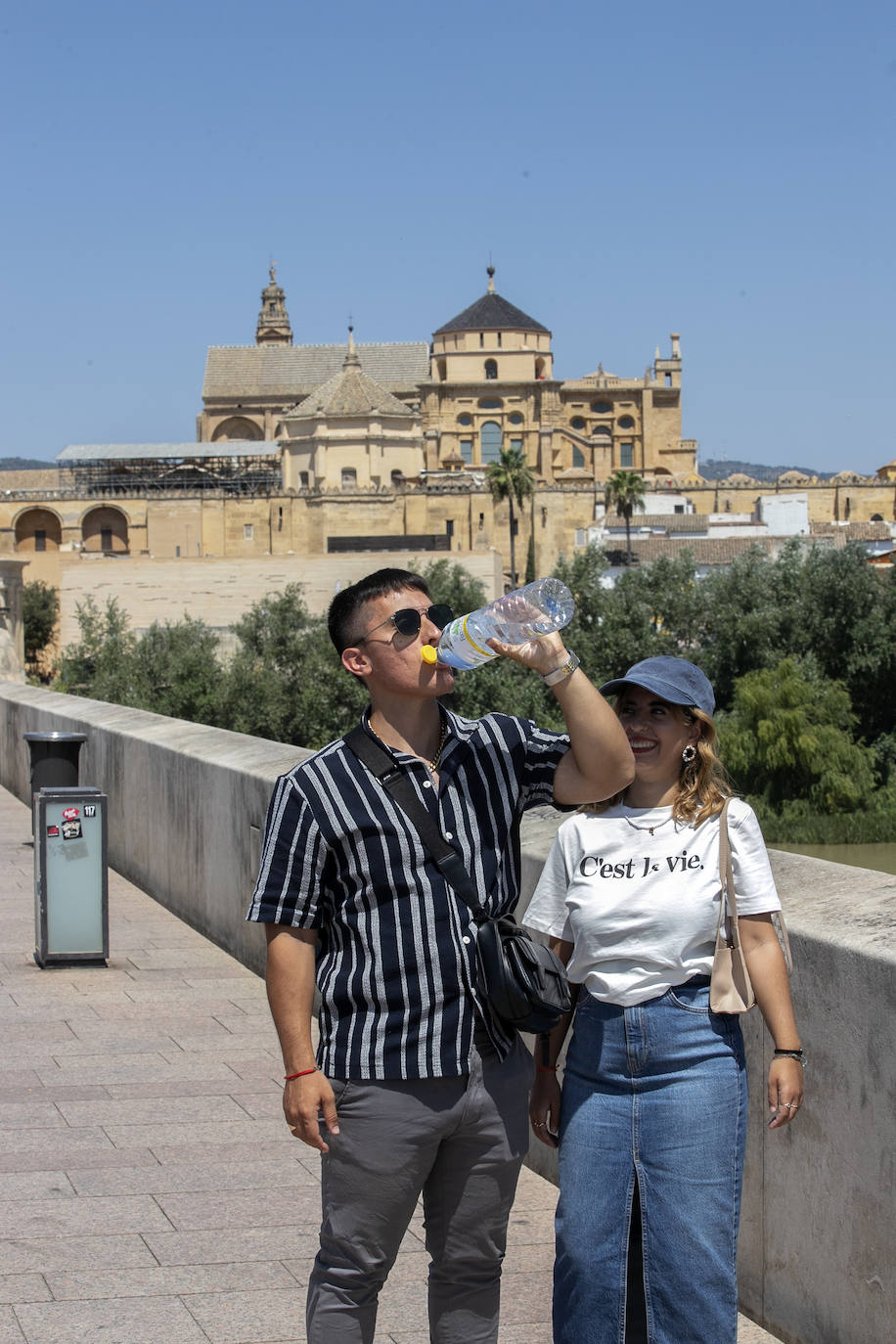 Fotos: El prolongado calor sacude Córdoba este domingo