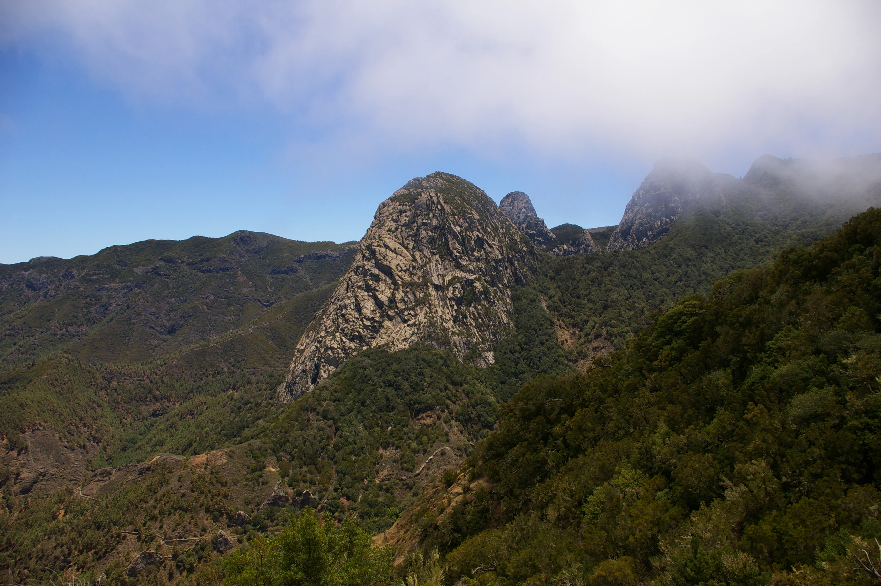 La isla de Canarias que contiene una reliquia natural y guarda relación con Cristóbal Colón