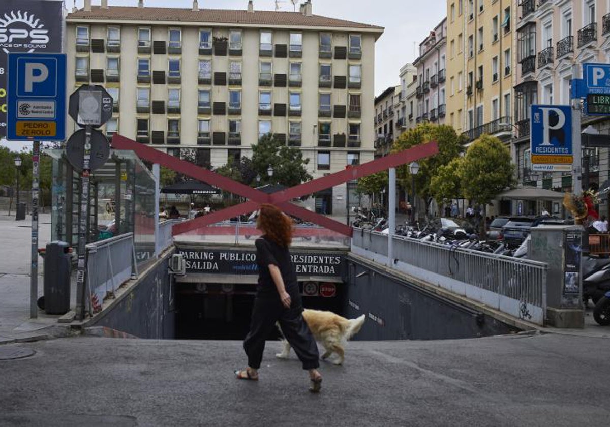 Plaza de Pedro Zerolo, donde se encuentra ubicado uno de los locales