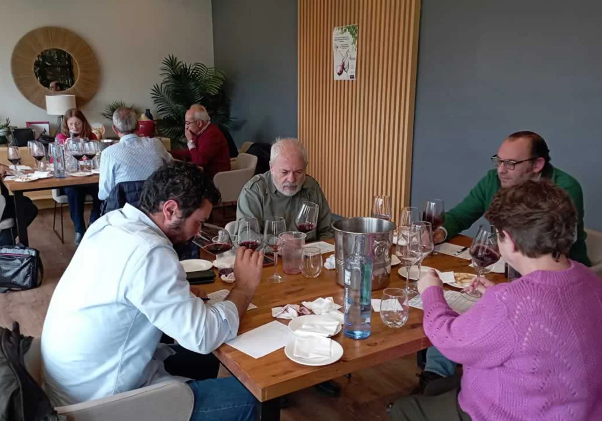 El restaurante Casa Justo de Tomelloso acoge este sábado una cata de vinos premiados en en los premios &#039;Bombo-2024&#039;