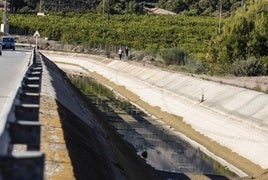 El Gobierno culpa al alcalde de Madrid del recorte al trasvase Tajo-Segura en respuesta a los regantes levantinos