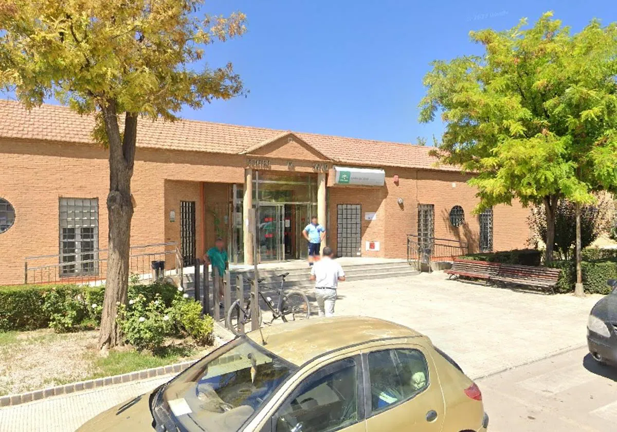 Exterior del Centro de Salud de Huéscar
