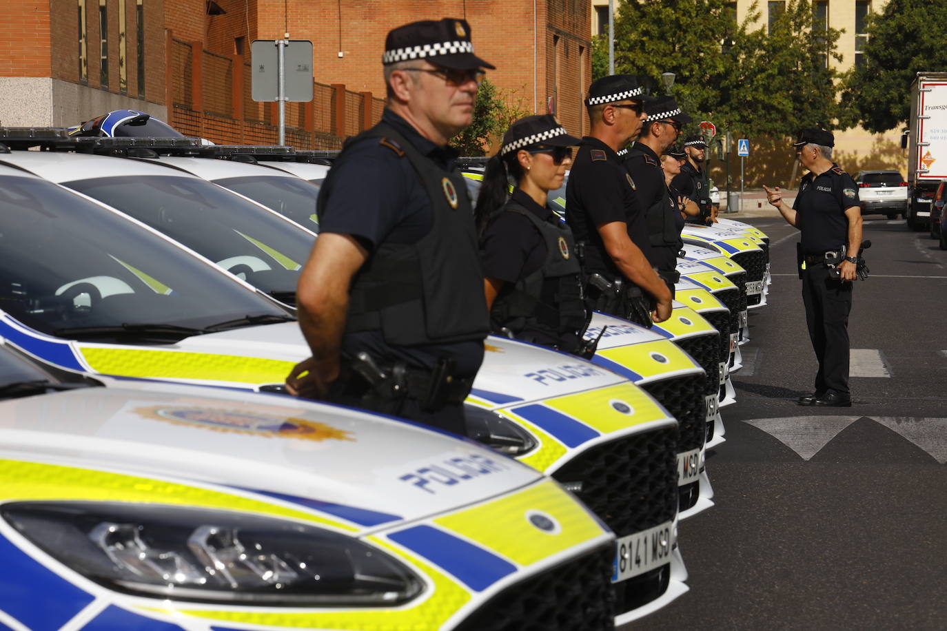 Fotos: la presentación de los flamantes coches de la Policía Local de Córdoba