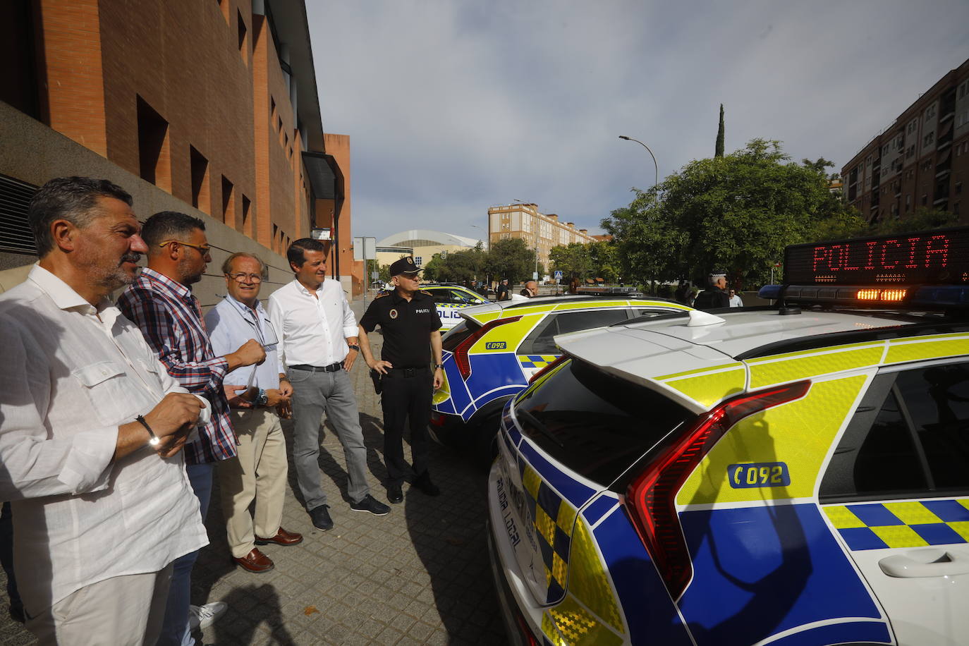Fotos: la presentación de los flamantes coches de la Policía Local de Córdoba