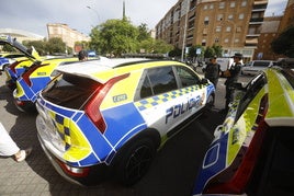 Fotos: la presentación de los flamantes coches de la Policía Local de Córdoba