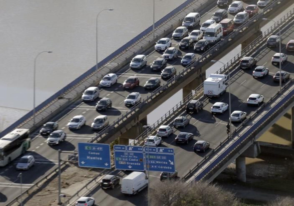 Atasco en carreteras de Huelva