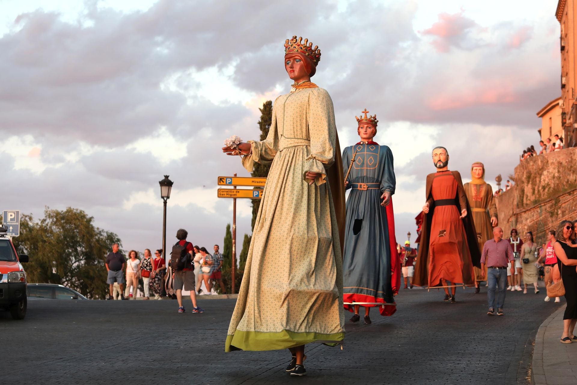 Toledo vibra en la víspera de sus fiestas