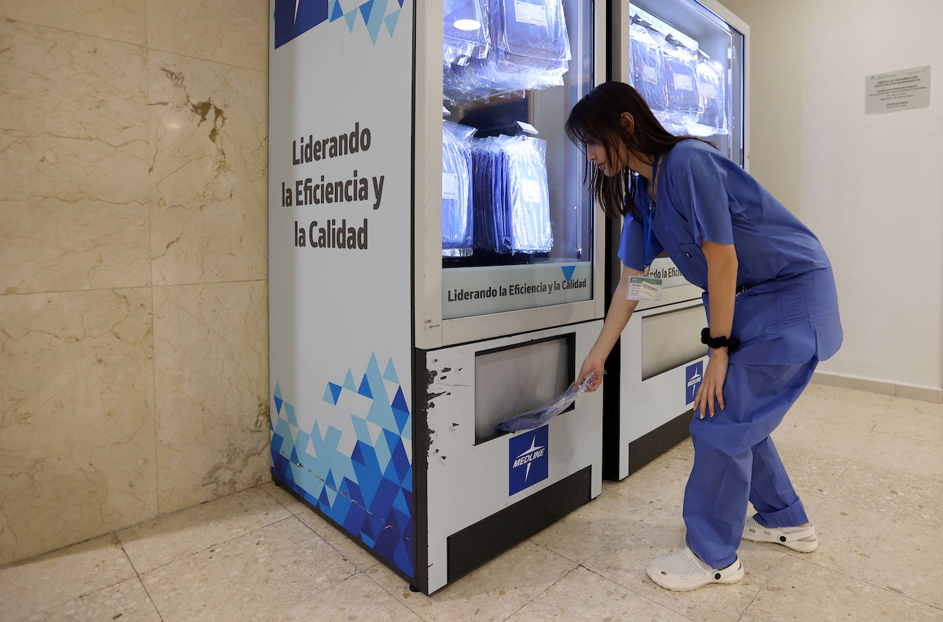 Fotos: así combate el Hospital Reina Sofía de Córdoba el calor