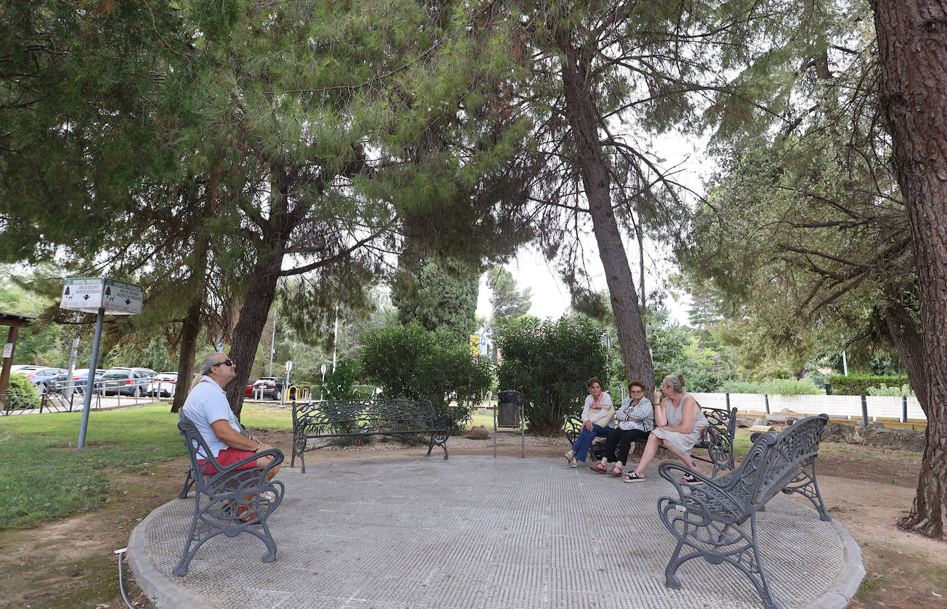 Fotos: así combate el Hospital Reina Sofía de Córdoba el calor