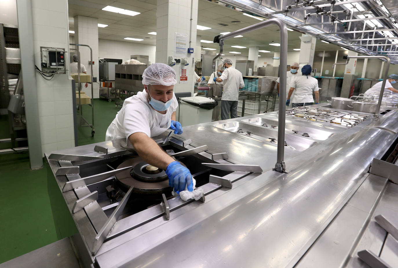 Fotos: así combate el Hospital Reina Sofía de Córdoba el calor