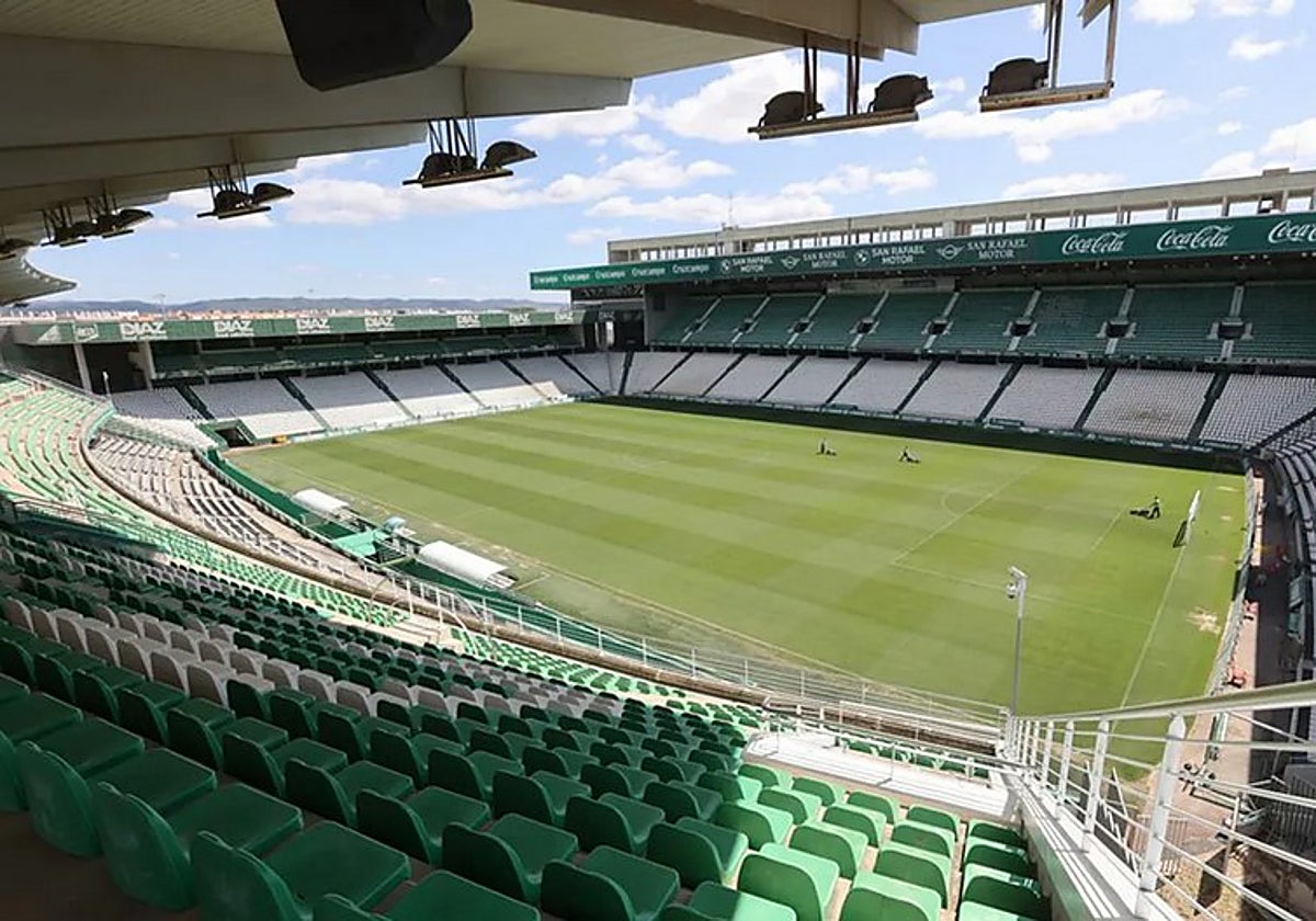 Vista panorámica del interior del estadio El Acángel