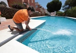 Comprar un piso con piscina en Andalucía es un 21 por ciento más barato que en el resto de España