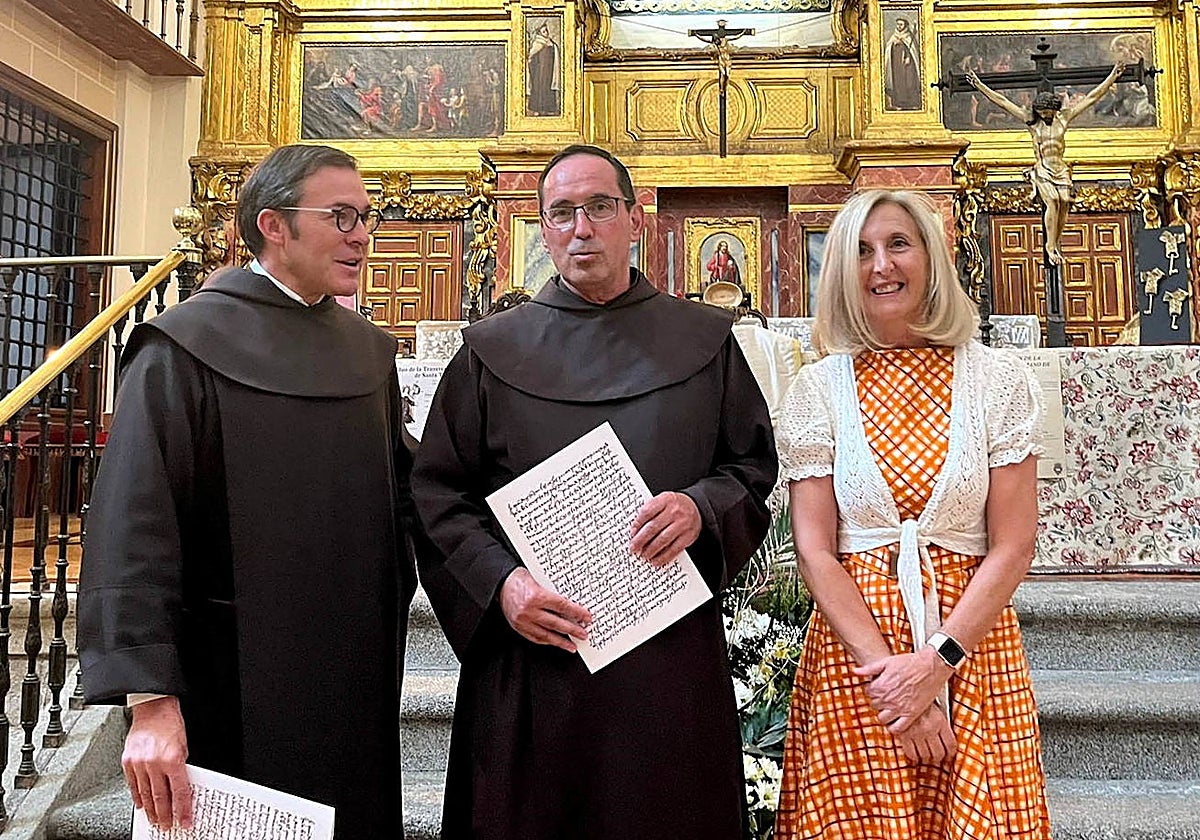 apertura y estudio del sepulcro de Santa Teresa de Jesús en Alba de Tormes