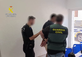 Detenido por robar hortalizas, atropellar al agricultor y secuestrar a su perro en Alicante