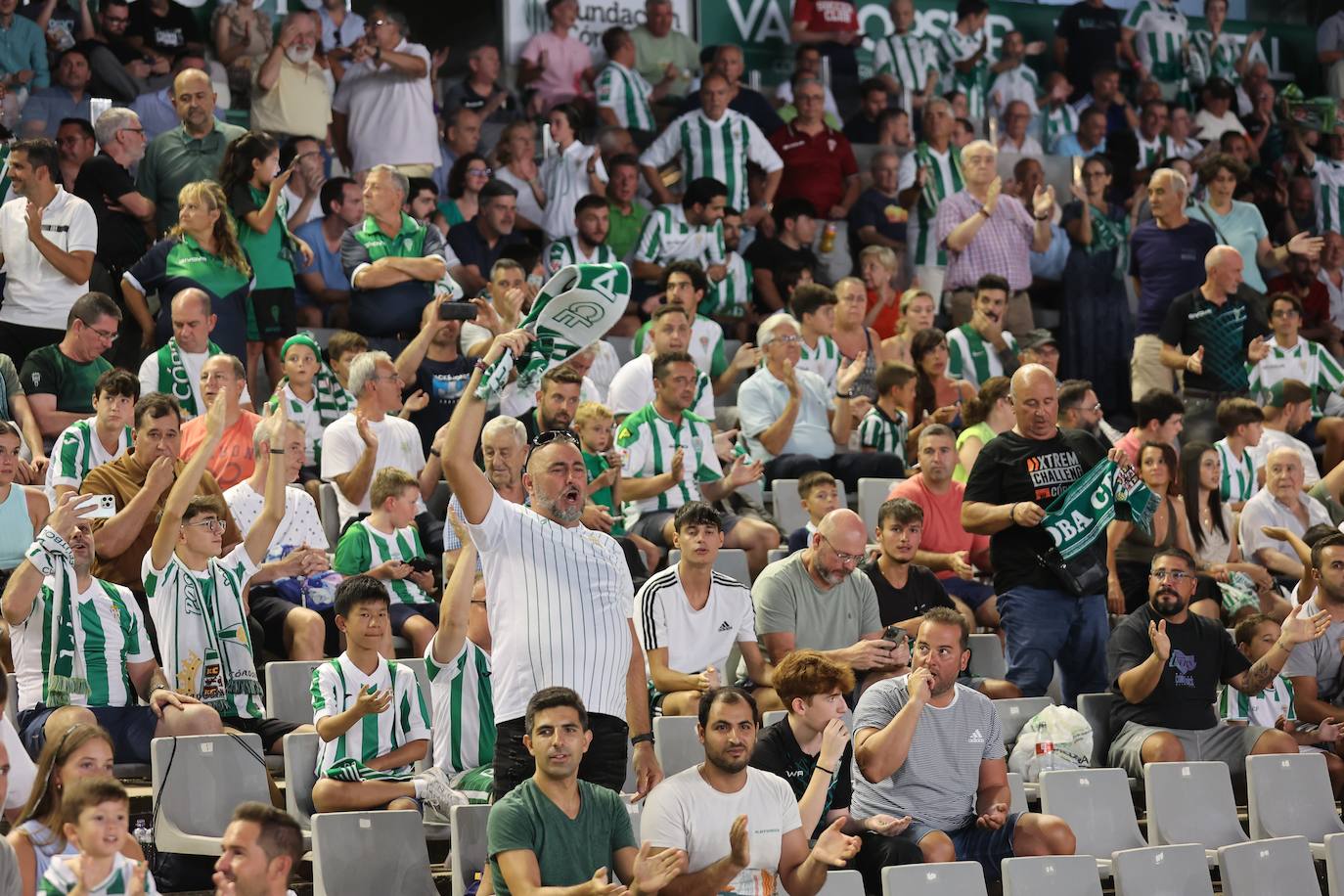 Fotos: El emocionante empate del Córdoba CF ante el Burgos en El Arcángel