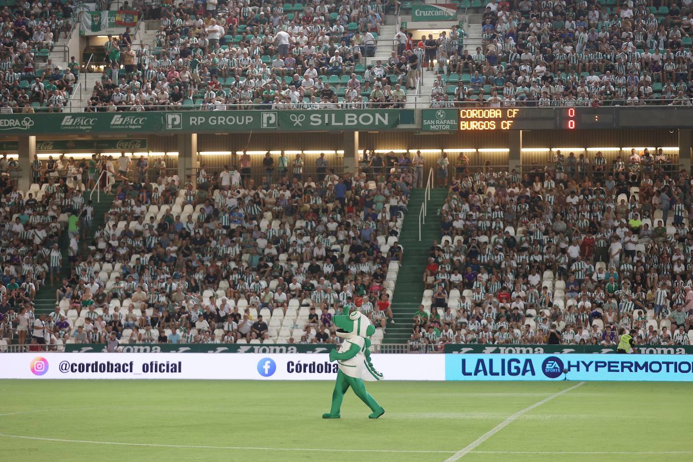 Fotos: El emocionante empate del Córdoba CF ante el Burgos en El Arcángel