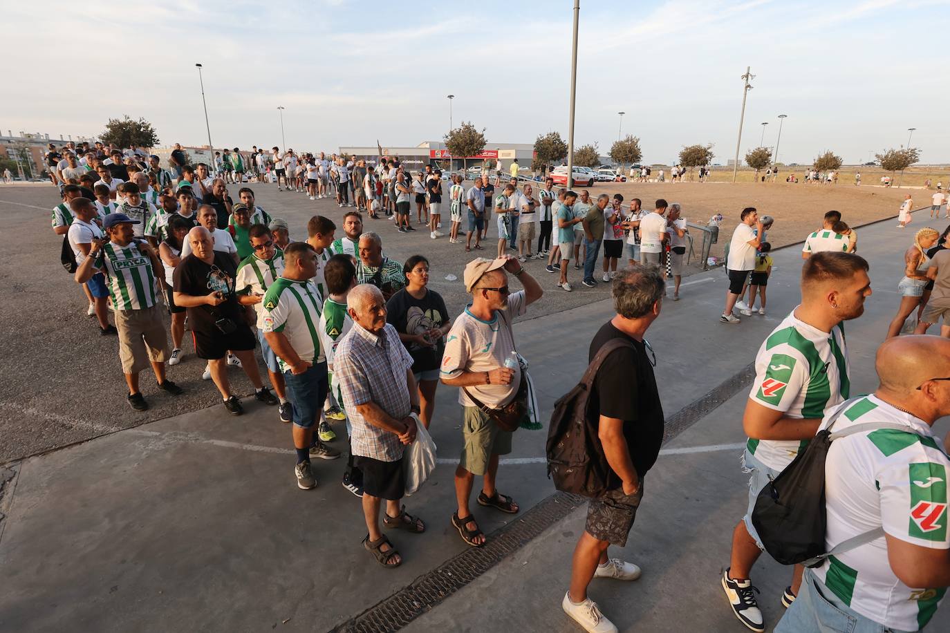 Fotos: El emocionante empate del Córdoba CF ante el Burgos en El Arcángel