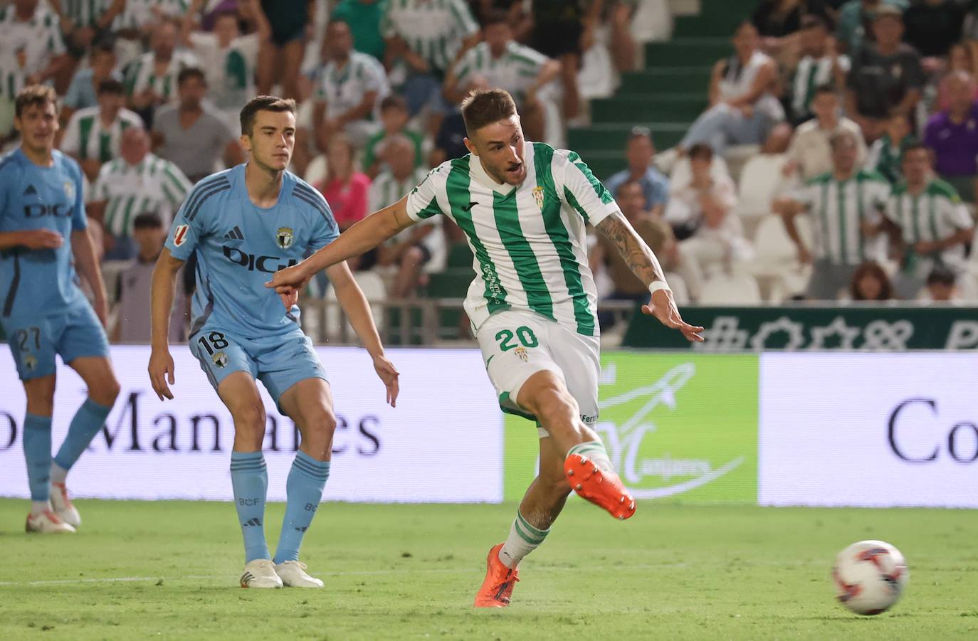 Fotos: El emocionante empate del Córdoba CF ante el Burgos en El Arcángel