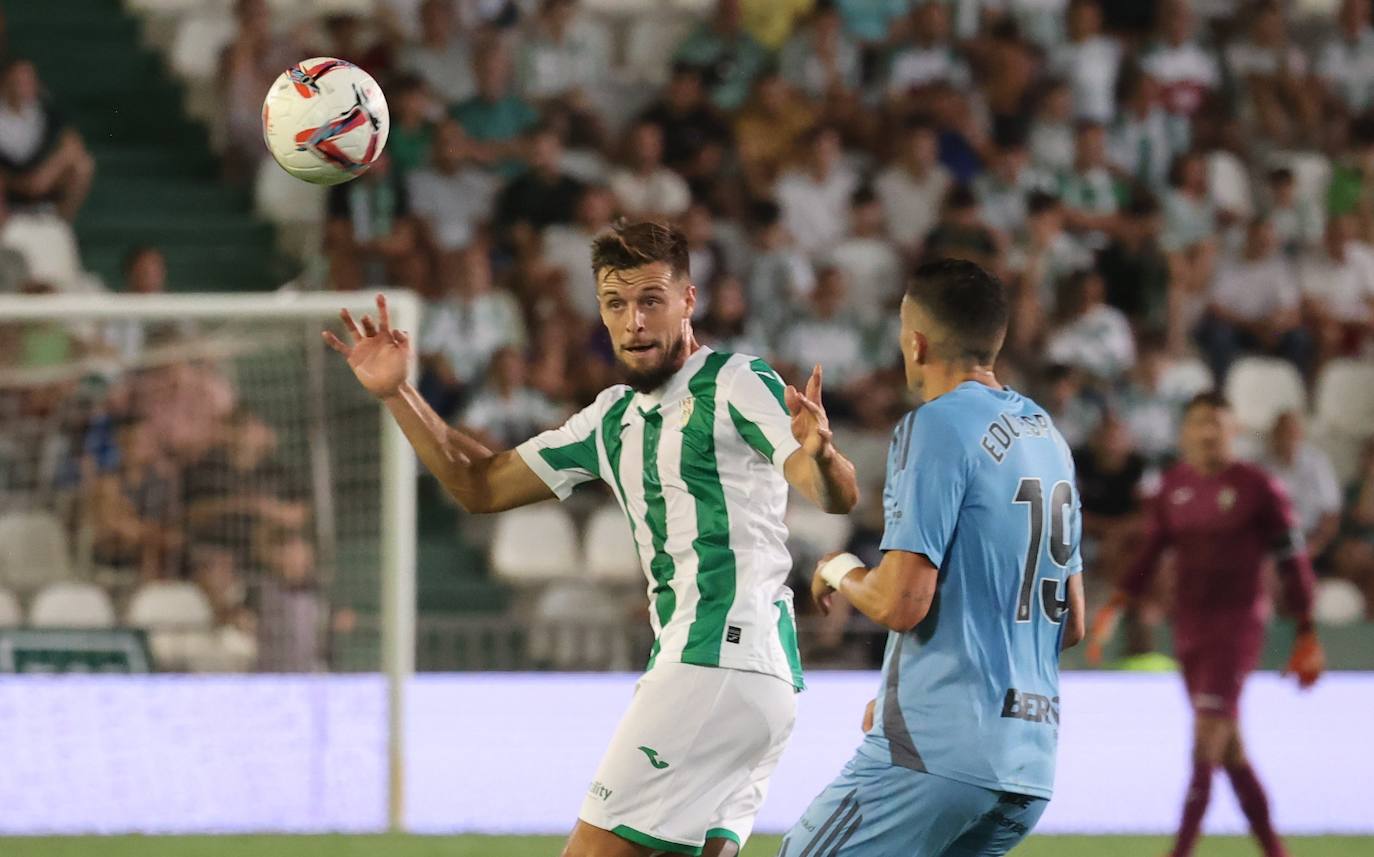 Fotos: El emocionante empate del Córdoba CF ante el Burgos en El Arcángel