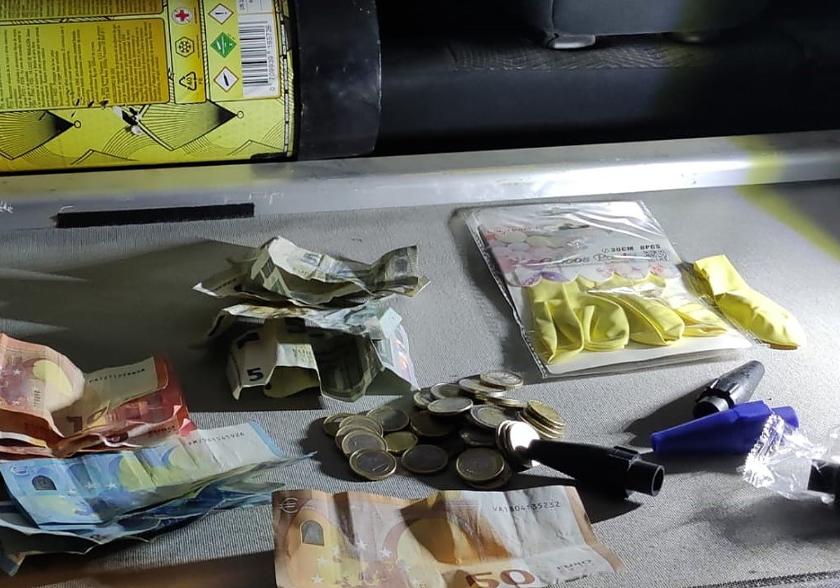 Imagen del material interceptado por la Guardia Civil de Córdoba