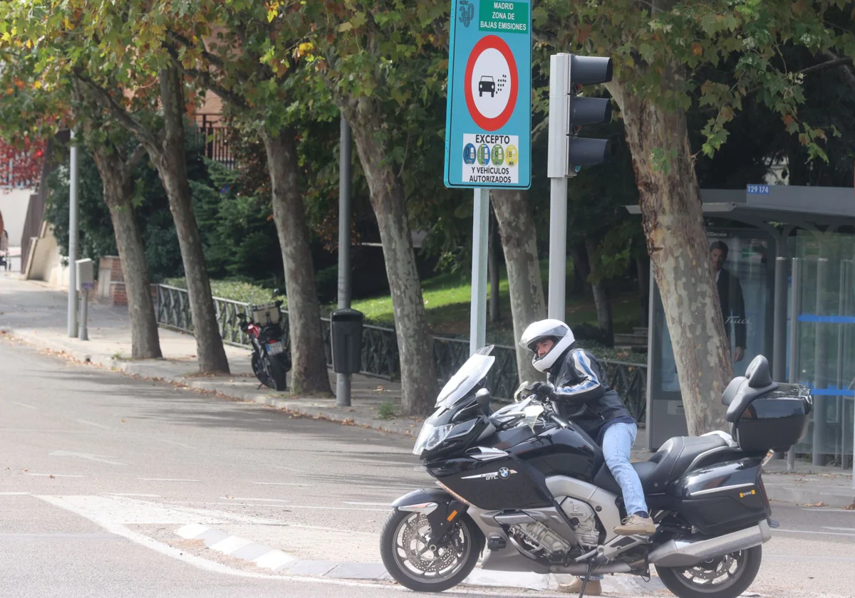 Señalización de la zona de bajas emisiones de Madrid