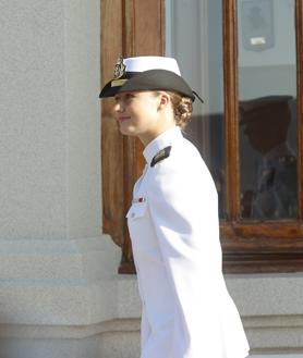 Imagen secundaria 2 - La Princesa Leonor se incorpora a la Escuela Naval de Marín para su segundo año de formación