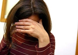 Una llamada cada dos  días al Teléfono de la Esperanza de Córdoba  por conductas suicidas