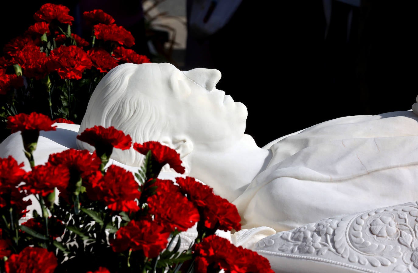 Fotos: el homenaje a Manolete en el cementerio de la Salud de Córdoba