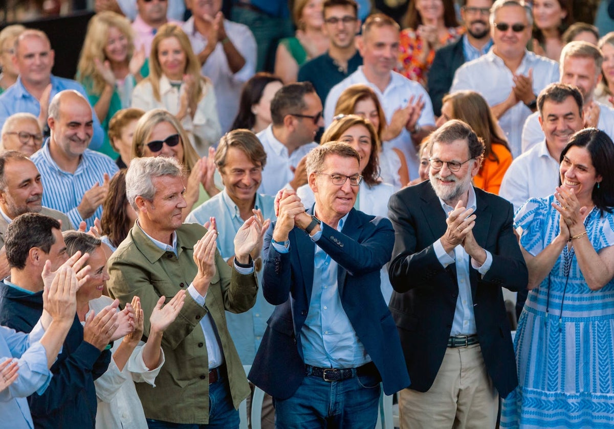 Alfonso Rueda, Alberto Núñez Feijóo y Mariano Rajoy en el acto del año pasado