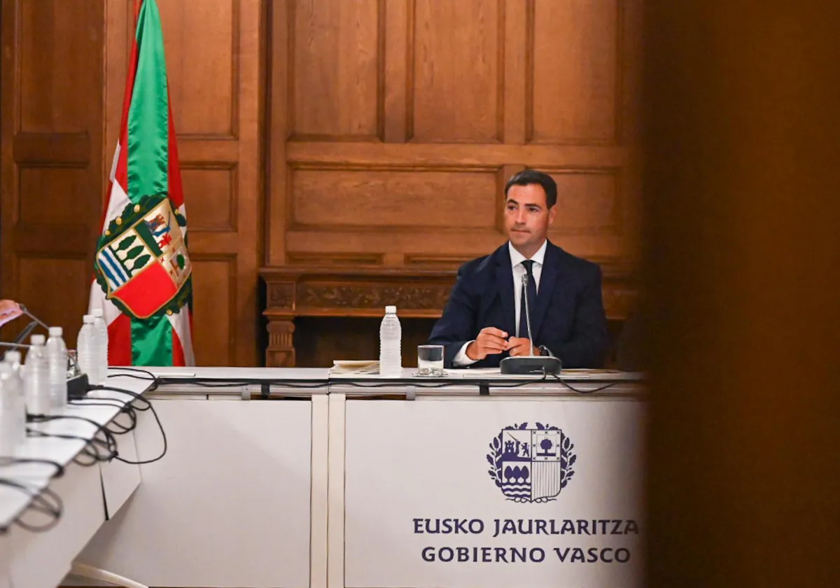 El lendakari, Imanol Pradales, preside el primer Consejo de Gobierno tras el parón veraniego