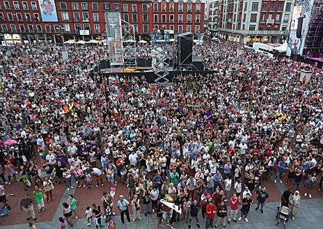 Imagen secundaria 1 - Las Vallkirias del Pisuerga animan a los vallisoletanos a «mostrar aquello que nos hace únicos» durante las fiestas