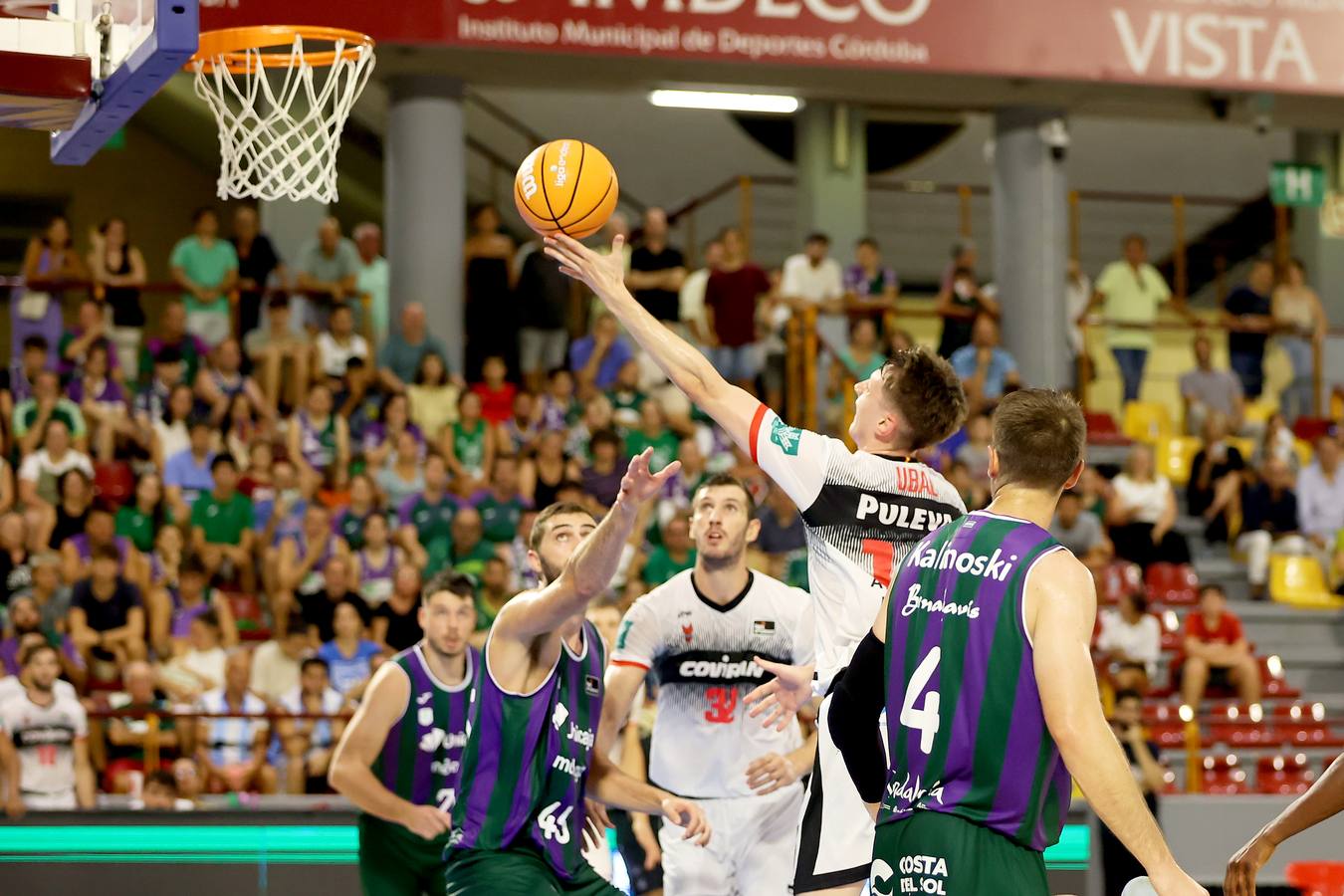 El vibrante duelo de la Copa Andalucía entre Unicaja Málaga y Covirán Granada, en imágenes