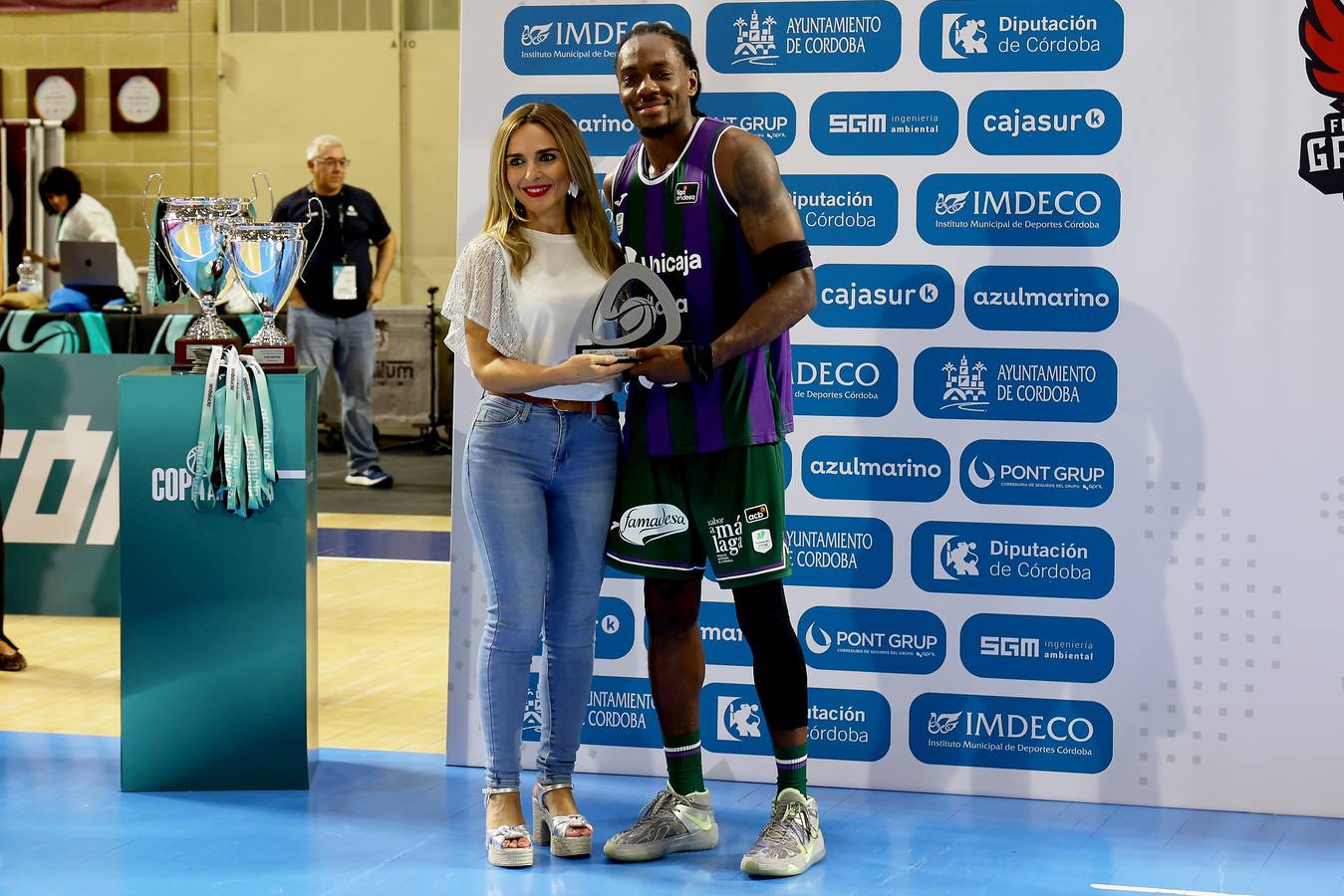 El vibrante duelo de la Copa Andalucía entre Unicaja Málaga y Covirán Granada, en imágenes