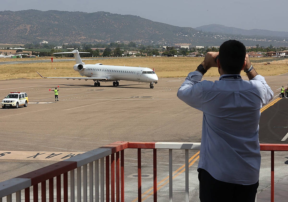 Fotos: el día a día del funcionamiento del aeropuerto de Córdoba