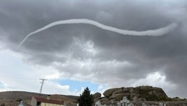 Sorpresa en Ávila con un fenómeno atmosférico pocas veces visto: un tornado que no toca el suelo