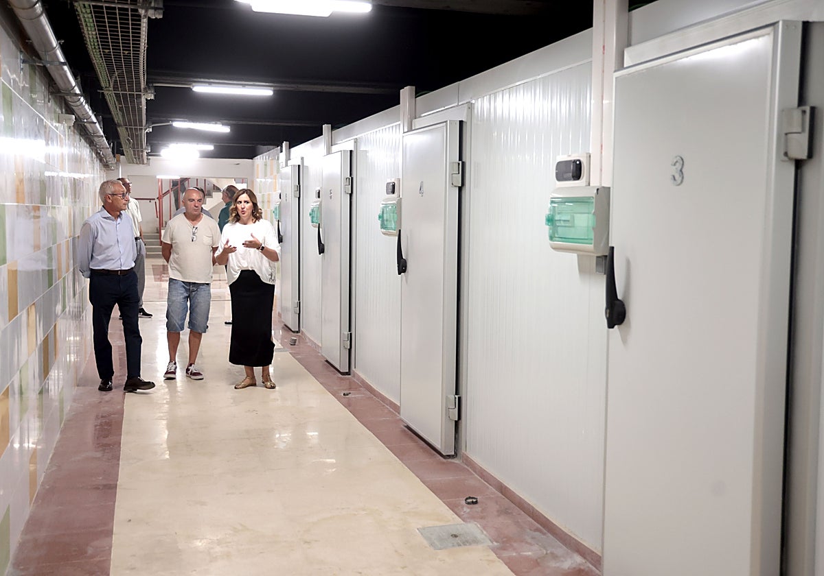 Imagen de la alcaldesa de Valencia, María José Catalá, en el mercado de Rojas Clemente