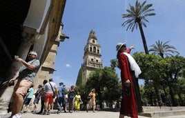 La Policía Nacional intercepta un dron que sobrevolaba la Mezquita Catedral de Córdoba haciendo fotos