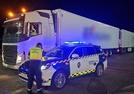 Detenido el conductor de un mega-tráiler que septuplicaba la tasa de alcoholemia en una autovía de Jaén