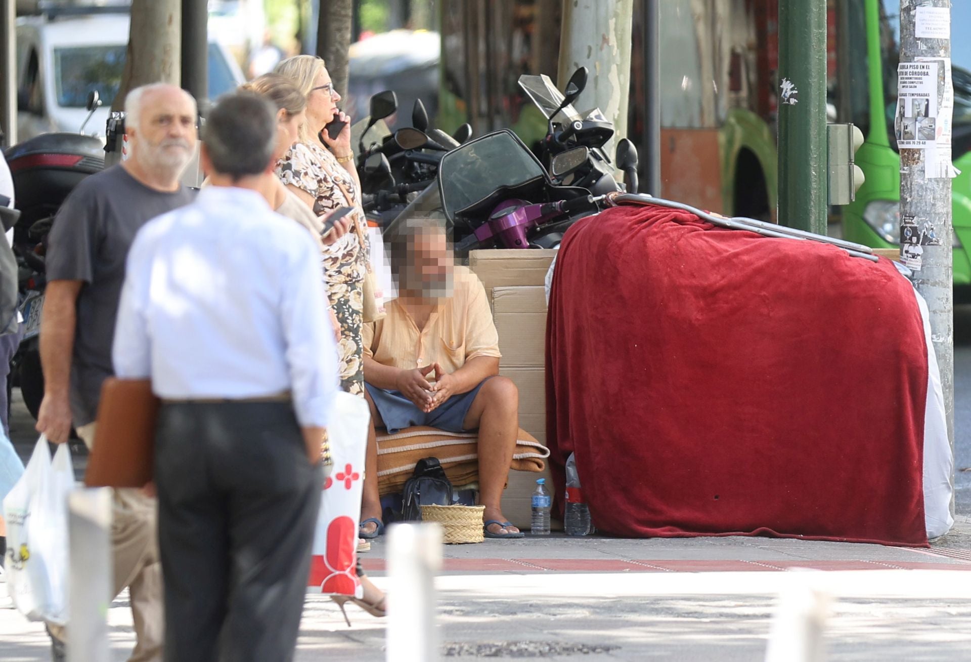 Fotos: los asentamientos de personas sin techo en el Centro de Córdoba