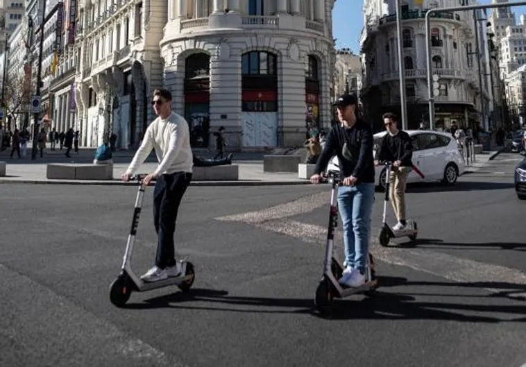 Patinetes eléctricos en el centro de Madrid