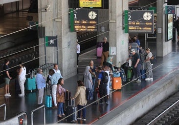 Un tren parte de Cádiz, se demora en Sevilla, el maquinista se baja en Córdoba y acaba en bus hacia Jaén