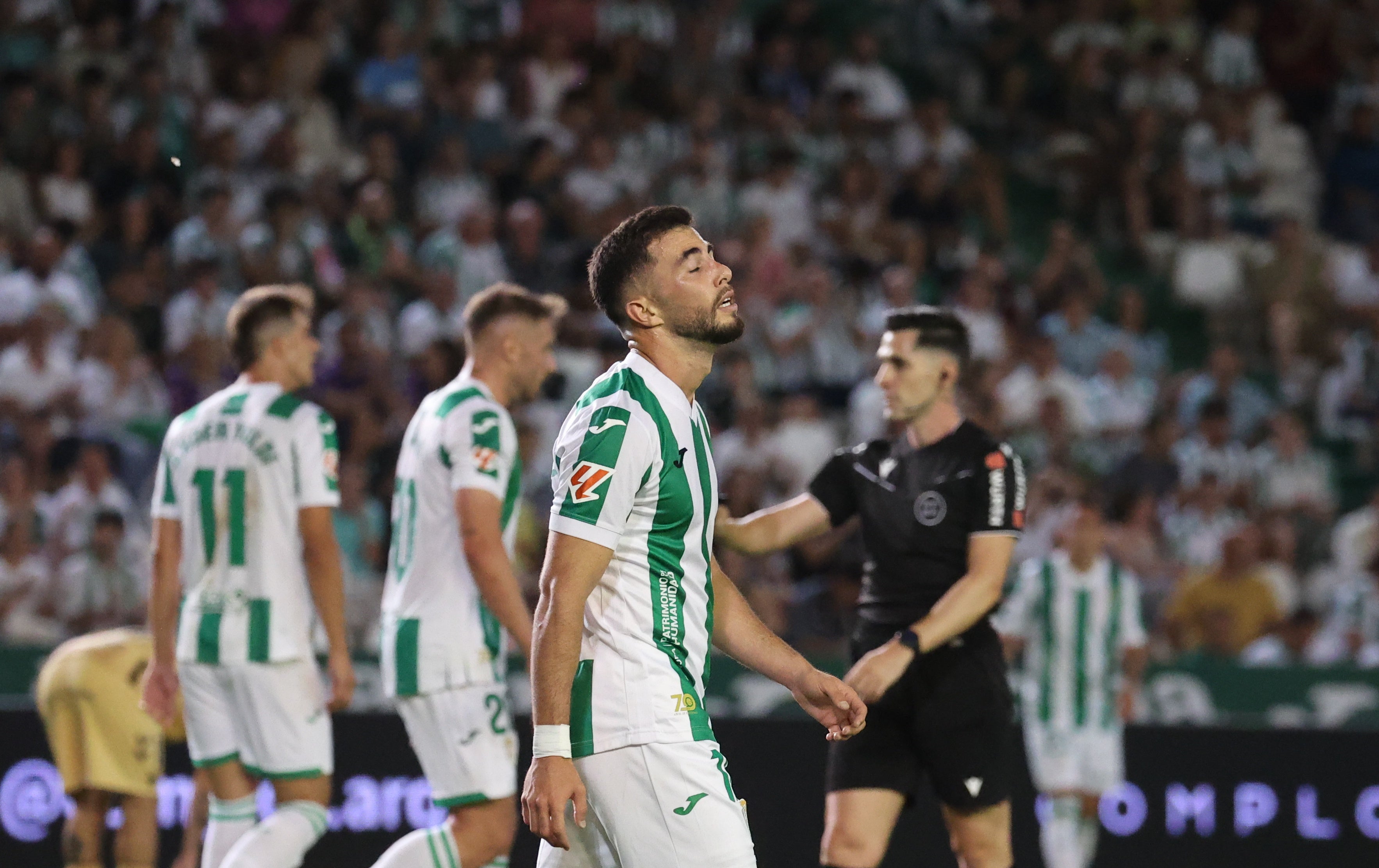 Las mejores imágenes del intenso derbi entre el Córdoba y el Málaga